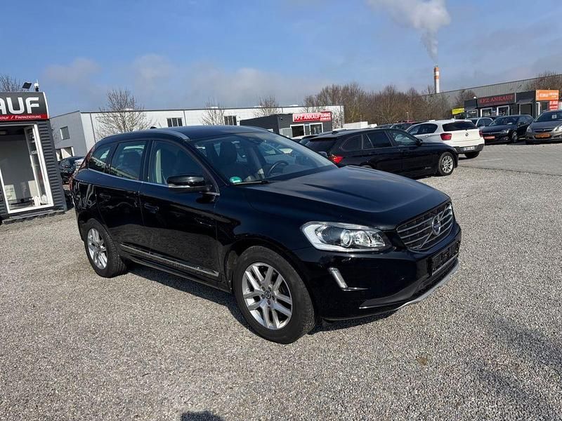 Gebraucht Volvo XC60 Summum 190 PS (139 kW) 2017 Black solid "stone" / solid SUV