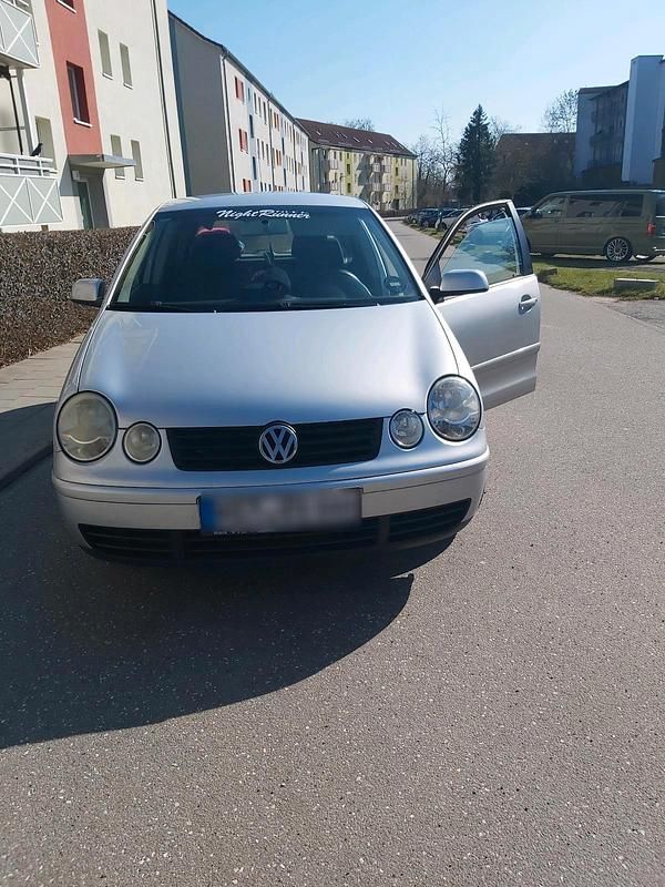 Gebraucht VW Polo 75 PS (55 kW) 2003 Silber Kleinwagen
