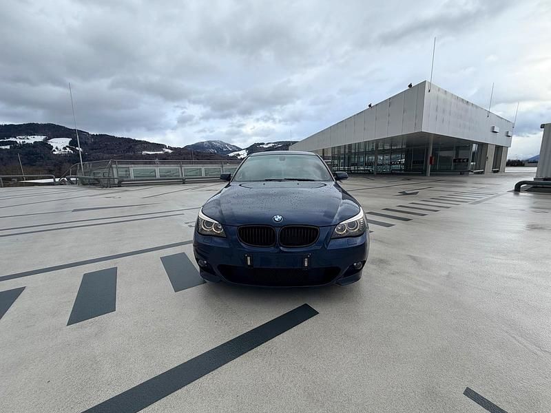 Gebraucht BMW 525 M Sport 197 PS (144 kW) 2008 Blau Limousine