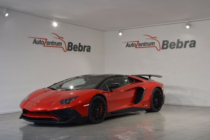 Rot Gebraucht 2016 Lamborghini Aventador Cabrio | 489.000 € - Bild 1/4