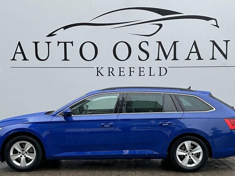 Gebraucht Skoda Superb Ambition 150 PS (110 kW) 2020 Blau Kombi