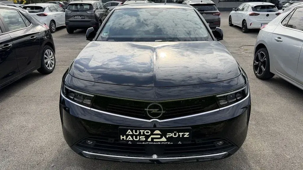 Gebraucht Opel Astra Elegance 131 PS (96 kW) 2023 Schwarz Kleinwagen