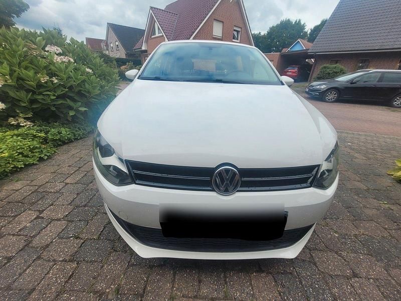 Weiß Gebraucht 2014 VW Polo Kleinwagen | 5.750 € (Guter Preis) - Bild 1/4