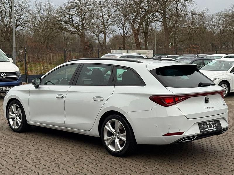 Gebraucht Seat Leon FR-Line 150 PS (110 kW) 2022 Weiß Limousine
