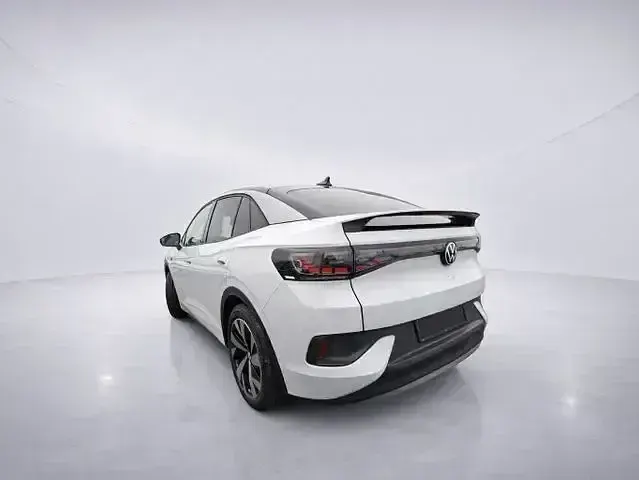 Second-hand VW ID.5 Pro Performance 150 kW (204 CP) 2023 Alb SUV