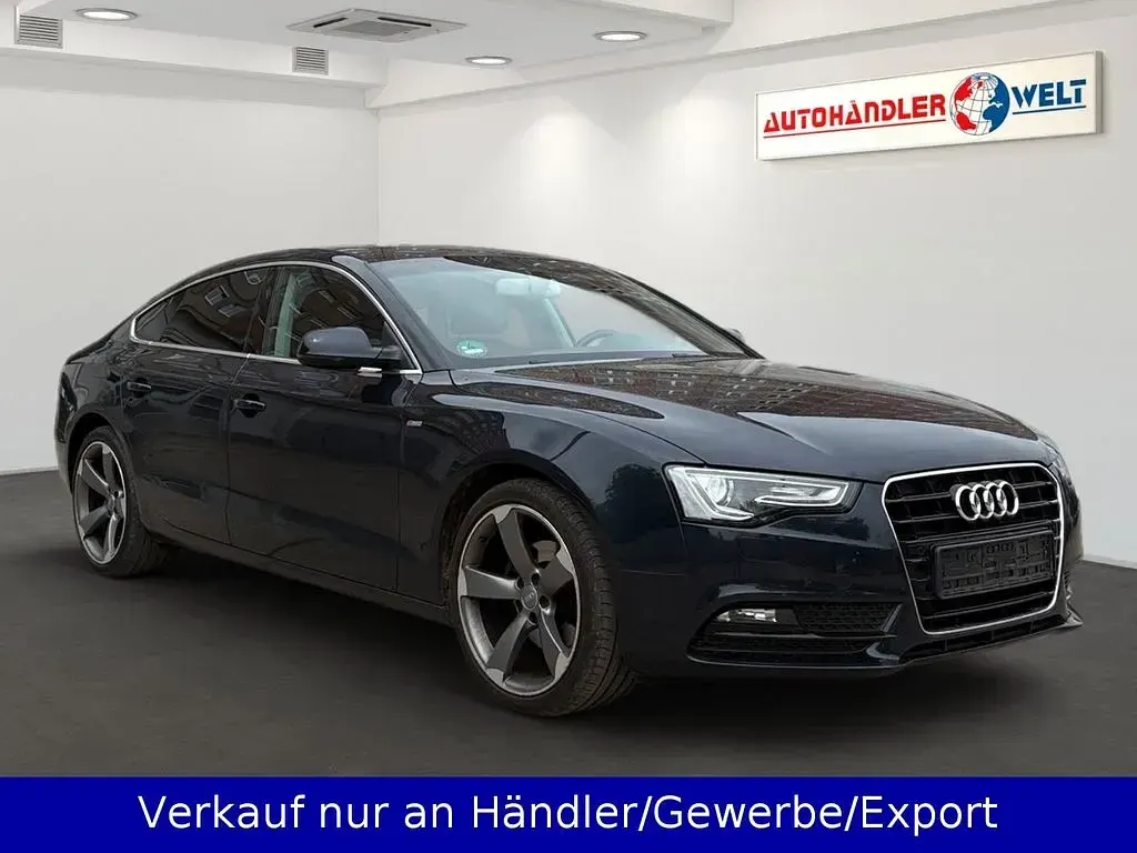 Gebraucht Audi A5 Sportback S-Line 177 PS (130 kW) 2015 Mondscheinblau Kleinwagen