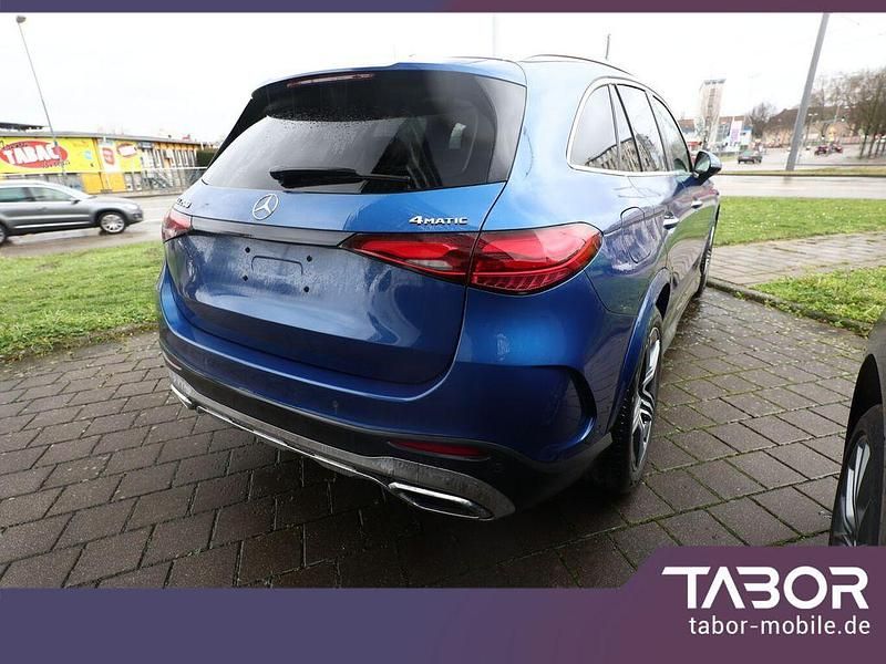 Gebraucht Mercedes GLC200 AMG Line Premium 227 PS (166 kW) 2024 Blau SUV