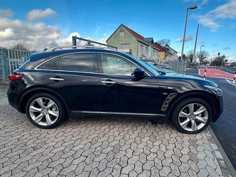 Gebraucht Infiniti QX70 Premium 390 PS (286 kW) 2015 Schwarz SUV