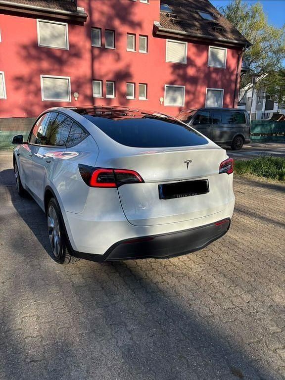 Gebraucht Tesla Model Y 255 kW (347 PS) 2024 Weiß SUV