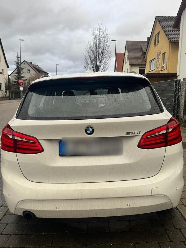 Gebraucht BMW 218 Active Tourer Advantage 136 PS (100 kW) 2017 Weiß Van / Kleinbus