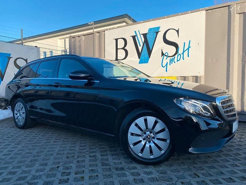 Usata Mercedes E220 194 CV (142 kW) 2017 Nero Berlina