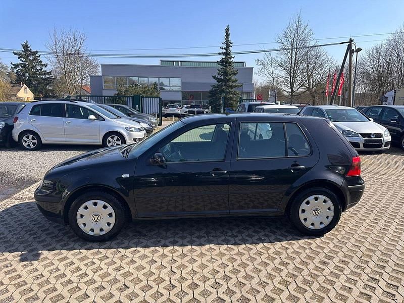 Gebraucht VW Golf IV 75 PS (55 kW) 2001 Schwarz Limousine