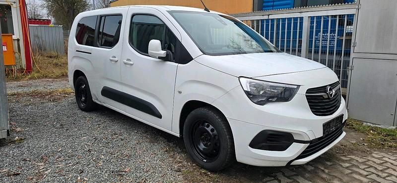 Gebraucht Opel Combo Edition 102 PS (75 kW) 2020 Weiß Van / Kleinbus
