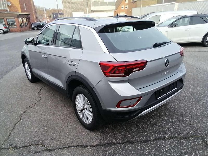 Gebraucht VW T-Roc Life 150 PS (110 kW) 2025 Pyritsilber metallic SUV