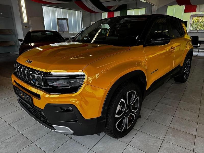 Gold Gebraucht 2023 Jeep Avenger EV Summit SUV | 24.890 € (Guter Preis) - Bild 1/4