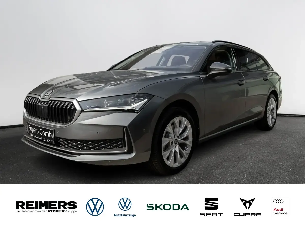 Gebraucht Skoda Superb Selection 150 PS (110 kW) 2025 Kombi
