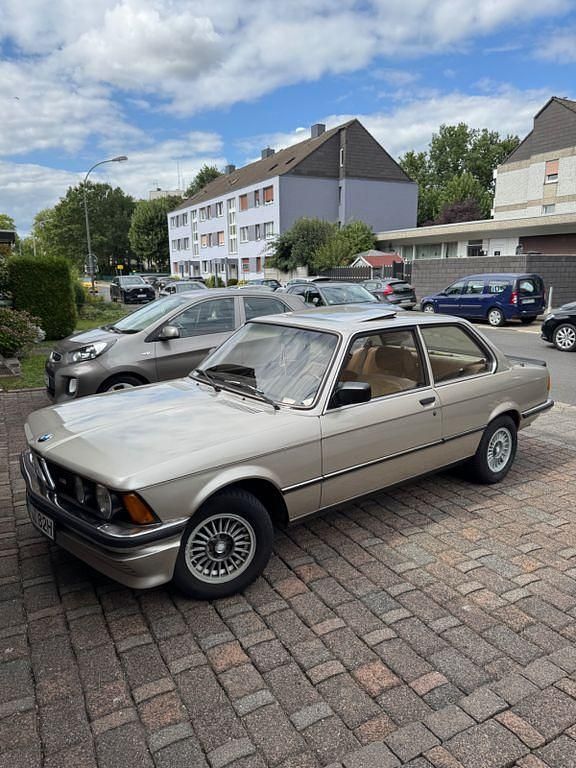 Beige Gebraucht 1983 BMW 315 Kleinwagen | 12.000 € - Bild 1/4