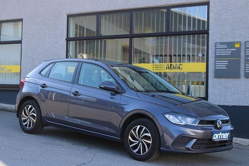 Gebraucht VW Polo Life 95 PS (69 kW) 2023 Grau Kleinwagen