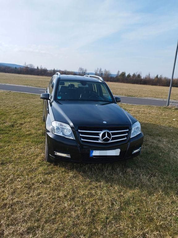Gebraucht Mercedes GLK200 143 PS (105 kW) 2011 Schwarz SUV