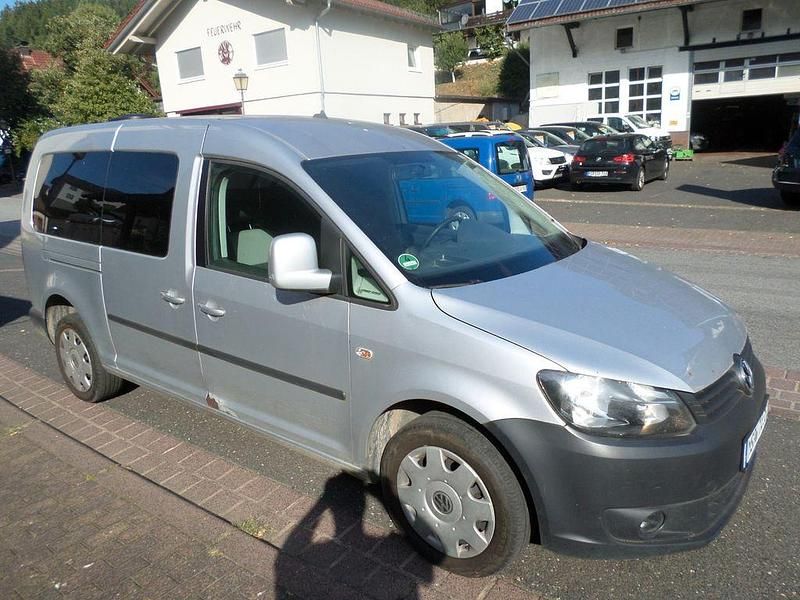 Gebraucht VW Caddy Maxi Trendline 110 PS (80 kW) 2011 Silber Van / Kleinbus