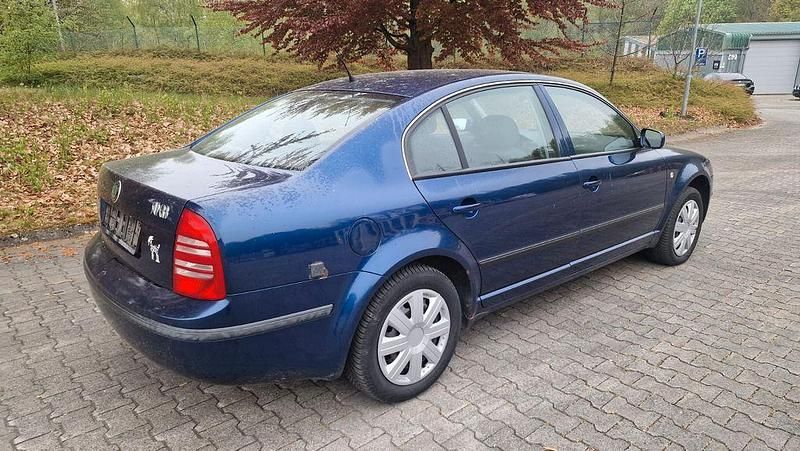 Gebraucht Skoda Superb Comfort 116 PS (85 kW) 2006 Blau Limousine
