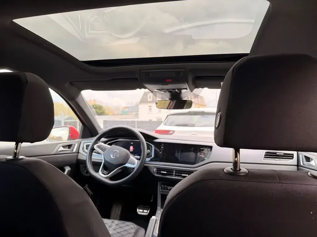 Gebraucht VW Polo R-line 110 PS (80 kW) 2024 Rot Kleinwagen