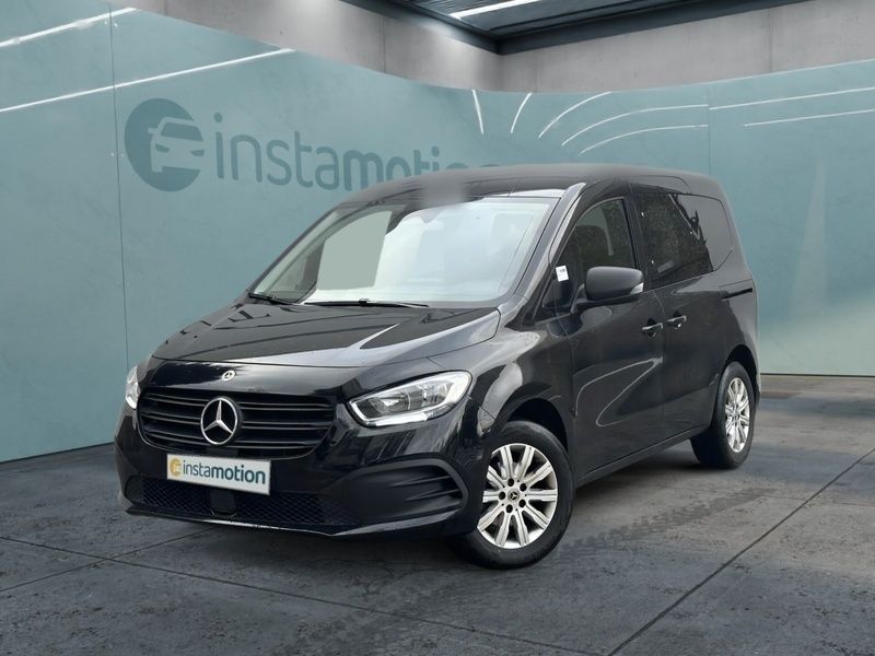 Schwarz Gebraucht 2023 Mercedes Citan 112 Kombi | 29.450 € (Teuer) - Bild 1/3