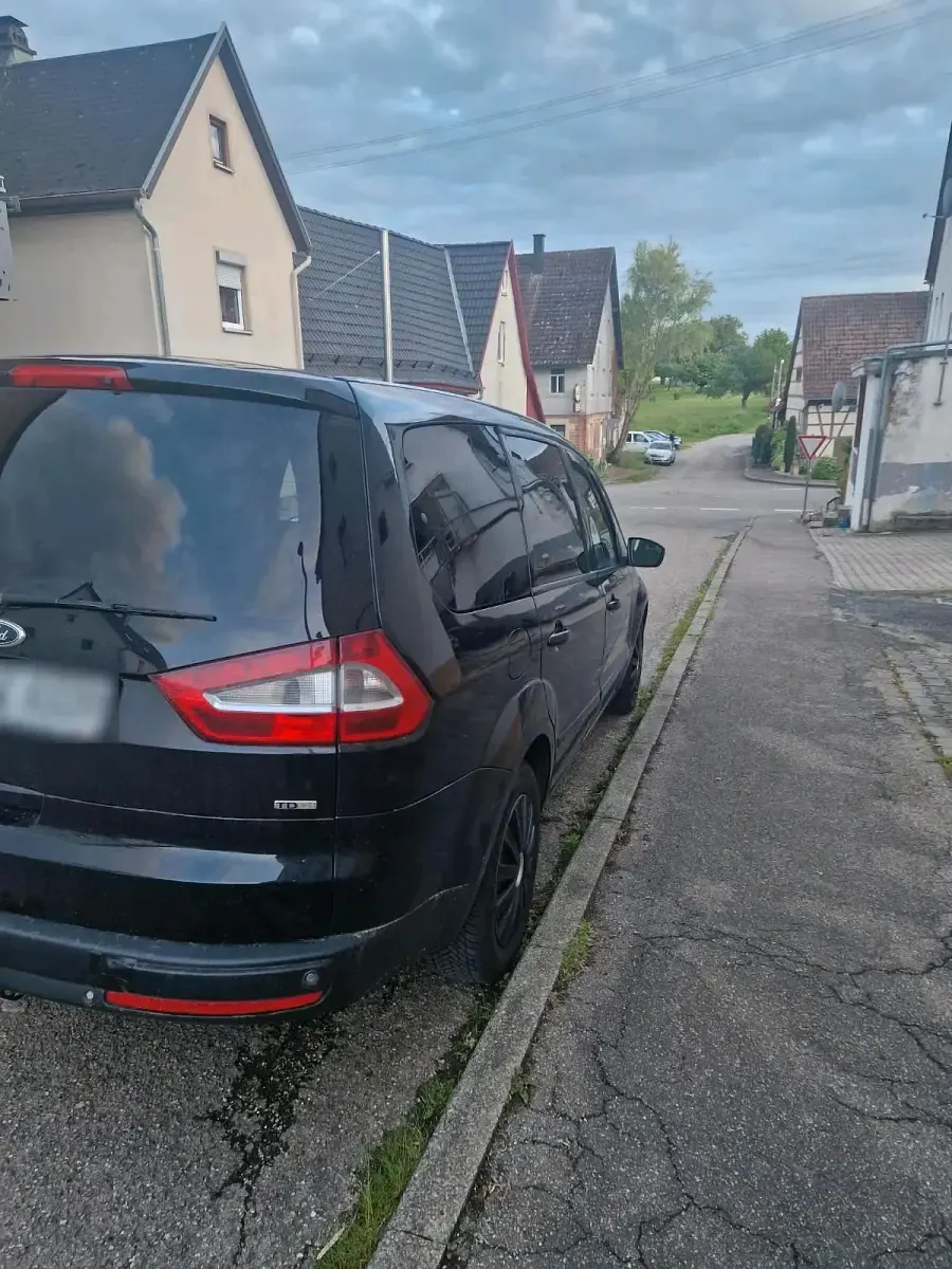 Gebraucht Ford Galaxy 140 PS (102 kW) 2008 Schwarz Van / Kleinbus