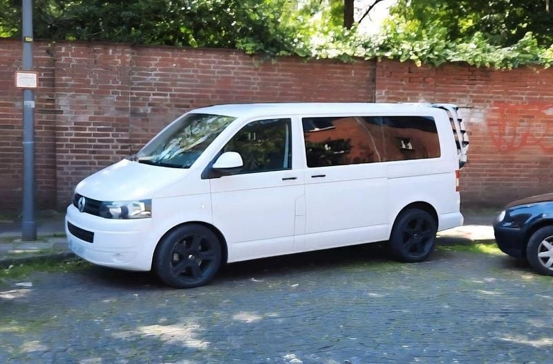 Weiß Gebraucht 2011 VW T5 Van | 21.400 € - Bild 1/4