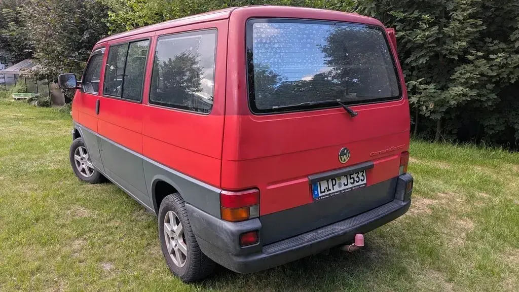 Gebraucht VW Caravelle 102 PS (75 kW) 1998 Rot Van