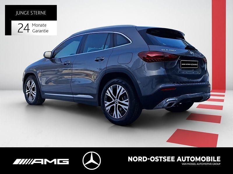 Gebraucht Mercedes GLA200 Progressive 150 PS (110 kW) 2025 Metalliclack mountaingrau SUV