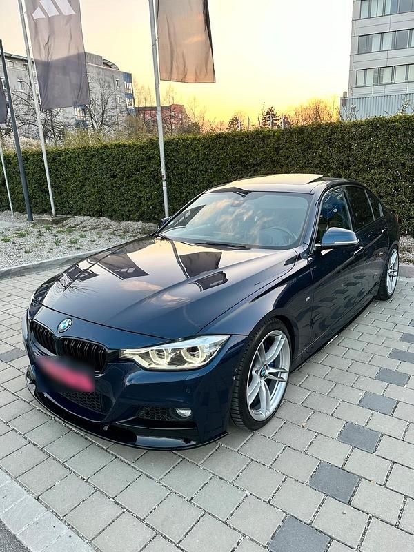 Gebraucht BMW 335 Shadowline 313 PS (230 kW) 2017 Blau Limousine