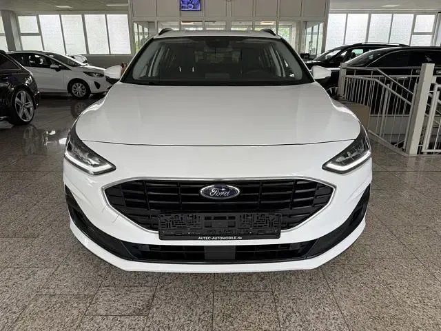 Usado Ford Focus Cool & Connect 120 CV (88 kW) 2023 Blanco Familiar