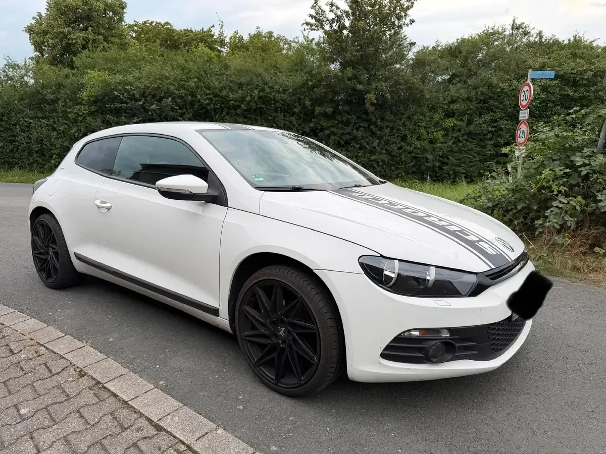 Gebraucht VW Scirocco 122 PS (89 kW) 2010 Weiß Coupé