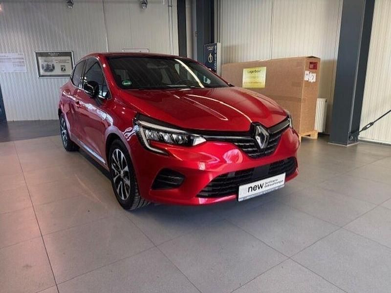 Gebraucht Renault Clio V Techno 90 PS (66 kW) 2023 Rot Limousine