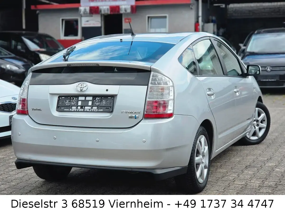 Gebraucht Toyota Prius Sol 77 PS (56 kW) 2007 Silber Kleinwagen