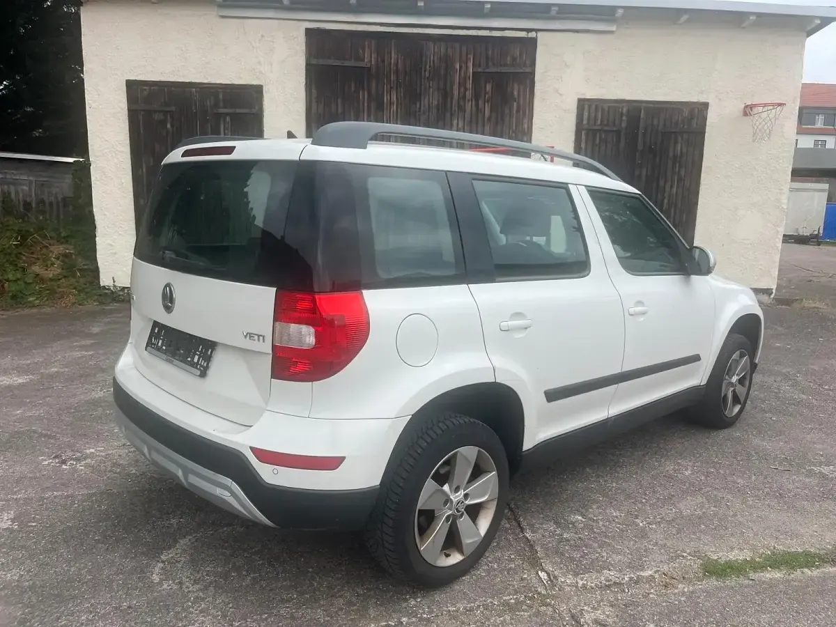 Gebraucht Skoda Yeti 105 PS (77 kW) 2014 Weiß SUV