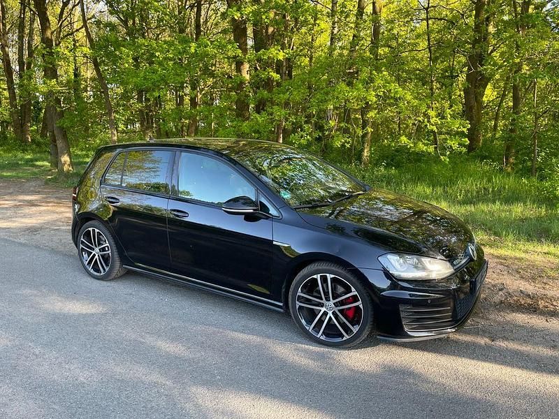Schwarz Gebraucht 2013 VW Golf GTD Limousine | 11.400 € (Fairer Preis) - Bild 1/4