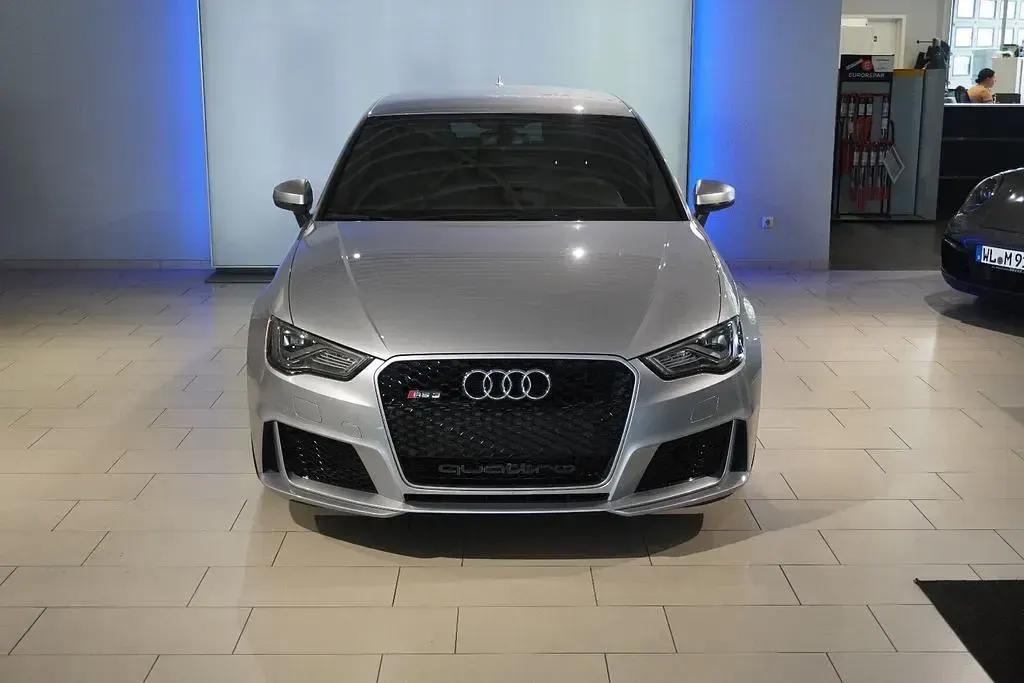 Gebraucht Audi RS3 Sport 367 PS (269 kW) 2016 Silber Limousine