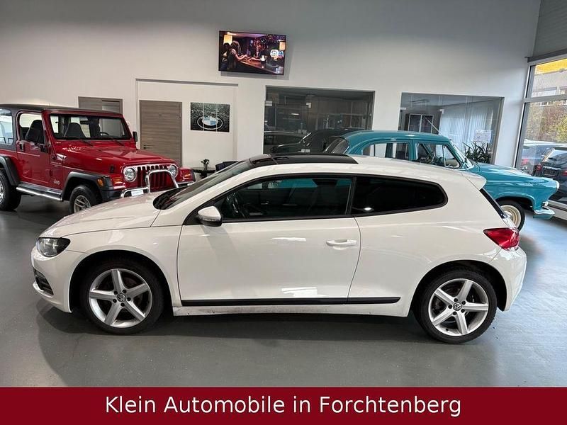 Gebraucht VW Scirocco Sport 140 PS (102 kW) 2009 Candyweiß Coupé