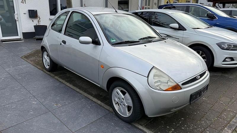 Gebraucht Ford Ka Viva 69 PS (50 kW) 2004 Silber Kleinwagen