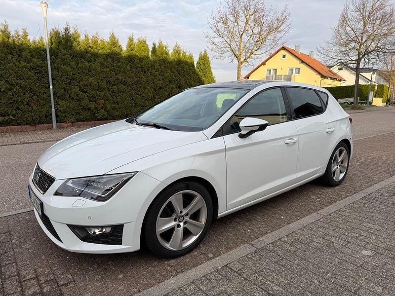 Gebraucht Seat Leon FR 179 PS (131 kW) 2015 Weiß Limousine