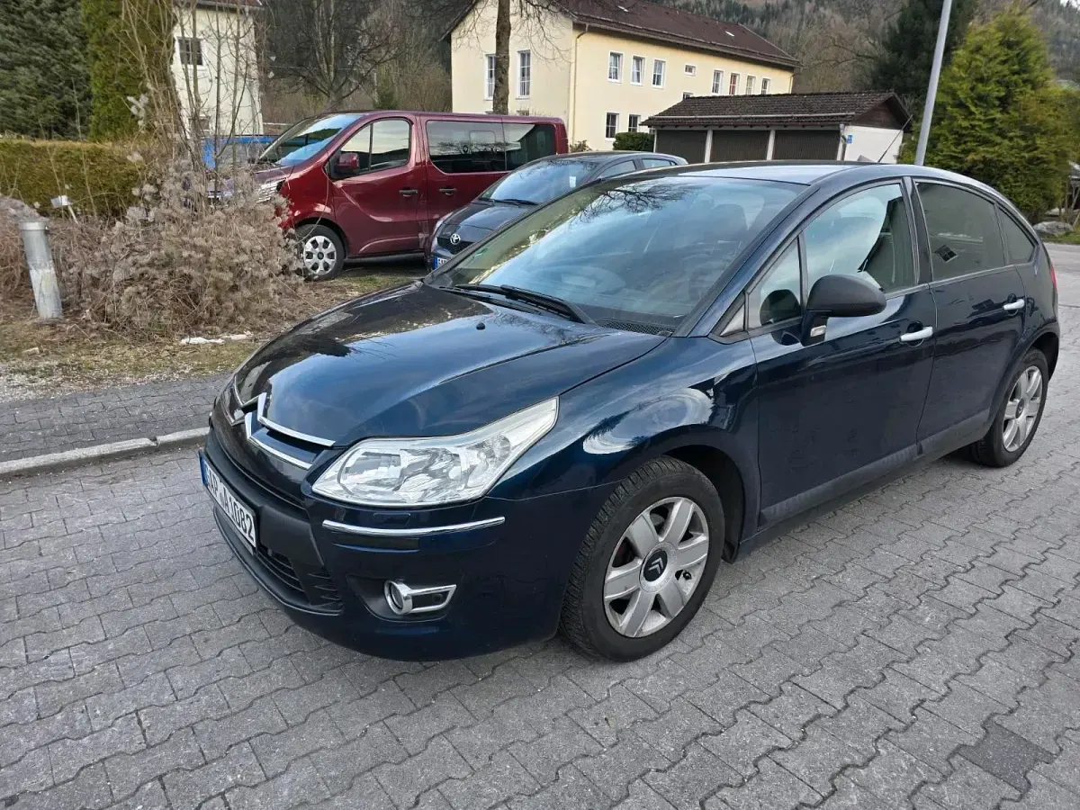 Used Citroën C4 110 HP (80 kW) 2010 Blue Sedan