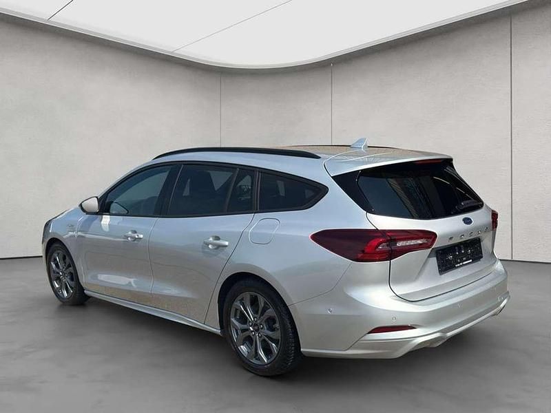 Gebraucht Ford Focus ST-Line X 155 PS (114 kW) 2024 Moondust silber metallic Kombi