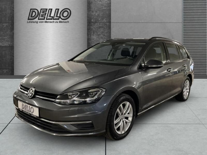 Indiumgrau metallic Gebraucht 2020 VW Golf VII Comfortline Kombi | 20.940 € (Fairer Preis) - Bild 1/3
