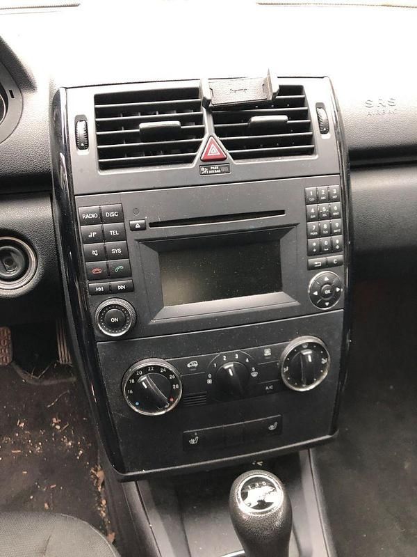 Gebraucht Mercedes A150 95 PS (69 kW) 2008 Grau Kleinwagen