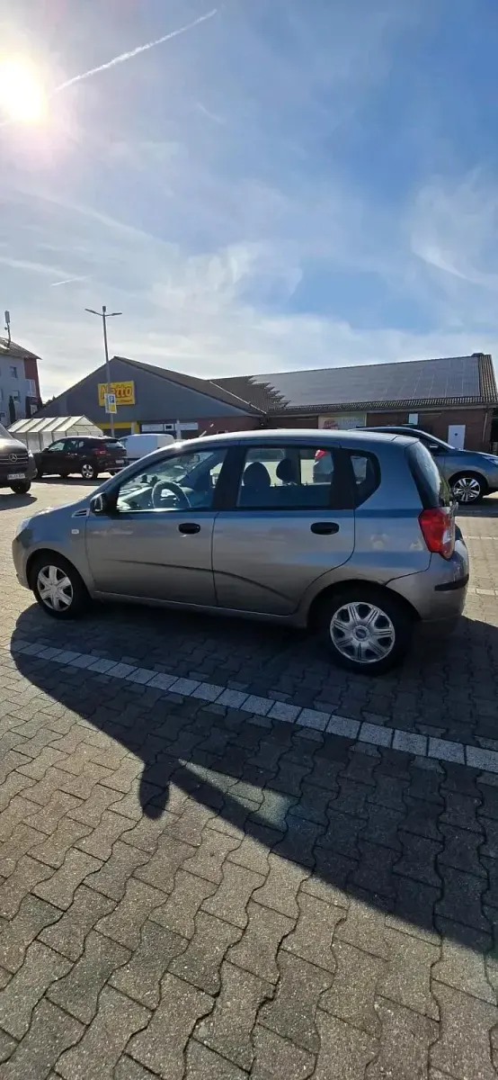 Gebraucht Chevrolet Aveo 2009 Grau Kleinwagen