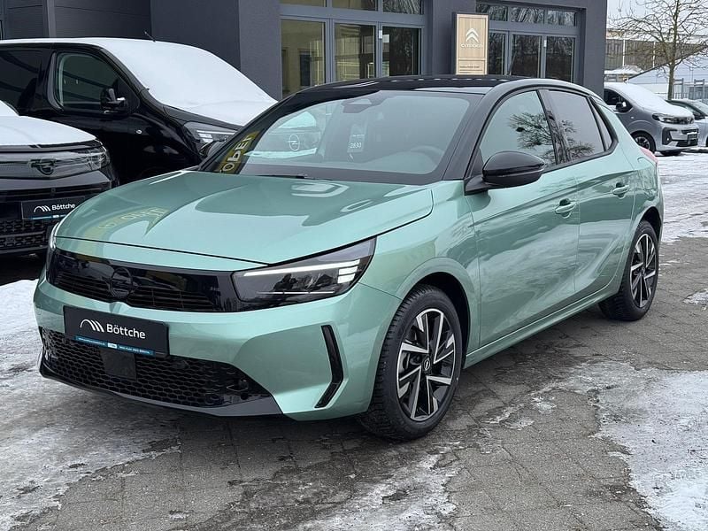 Neu Opel Corsa 101 PS (74 kW) 2026 Eukalyptus grün /typ aussenverkleidung metalliclackierung Kleinwagen