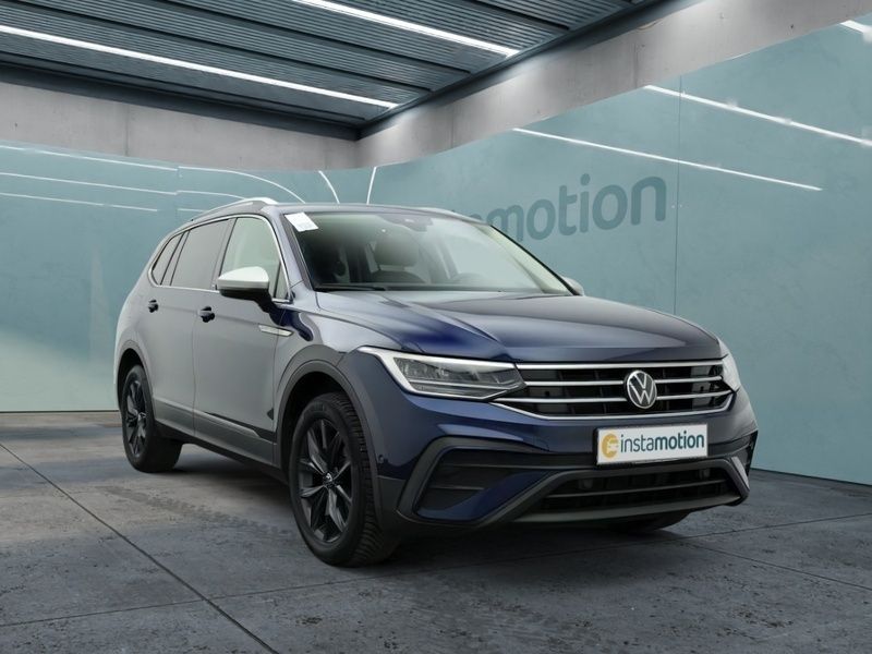 Blau Gebraucht 2024 VW Tiguan Allspace S SUV | 40.950 € (Guter Preis) - Bild 1/4