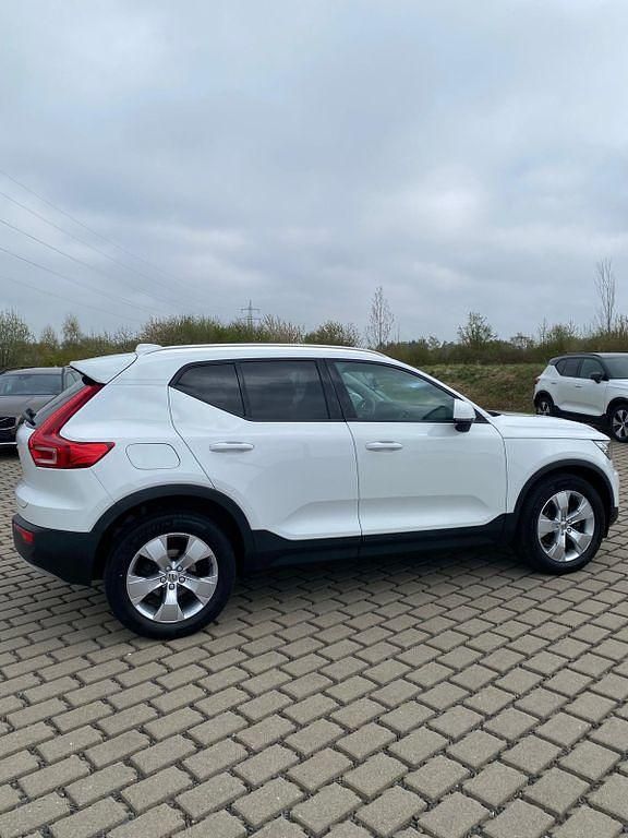 Gebraucht Volvo XC40 Momentum 156 PS (114 kW) 2018 Weiß SUV